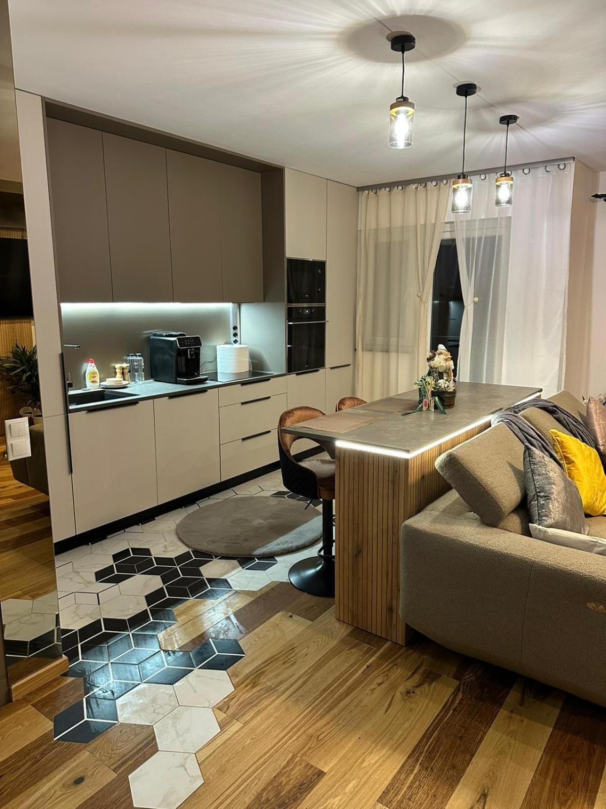 Apartament De Lux Andre Sibiu Esterno foto