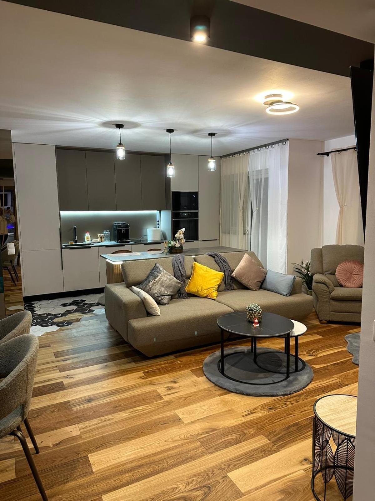 Apartament De Lux Andre Sibiu Esterno foto